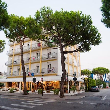 Hotel Roma Lido di Jesolo Exteriör bild