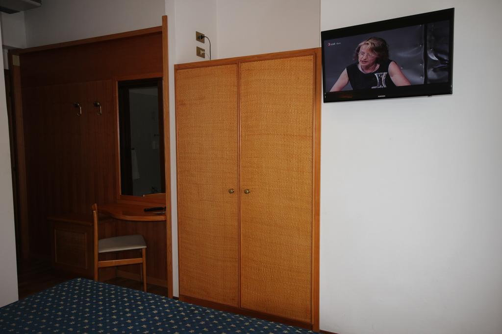 Hotel Roma Lido di Jesolo Rum bild